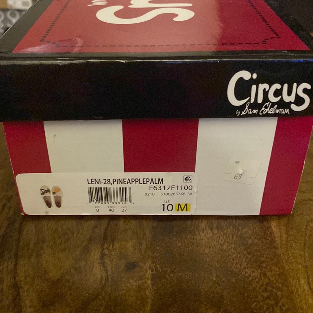 NEW Circus by San Edelman pineapple espadrille